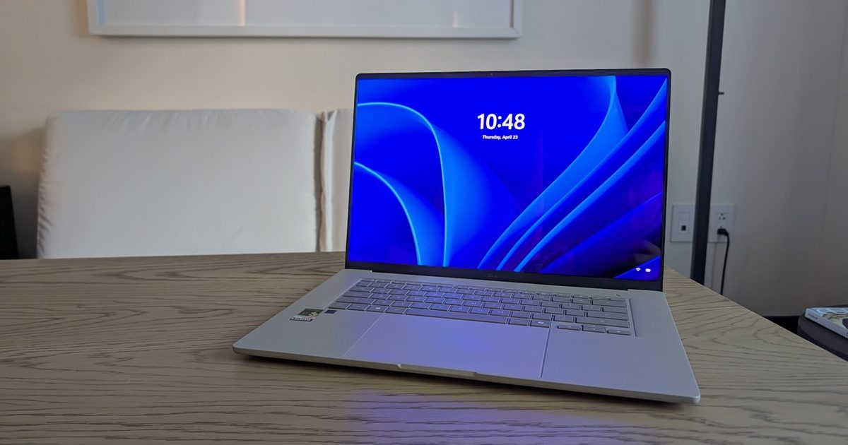 asus-zenbook-a16-laptop-windows-co-lam-lu-mo-macbook-1.jpeg