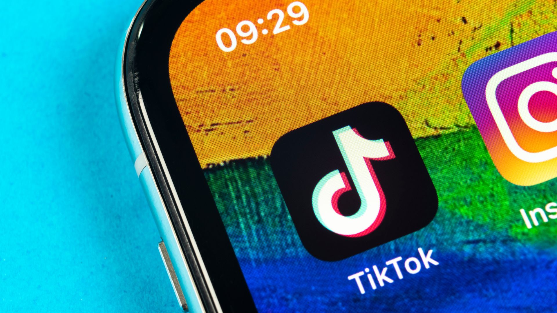 tiktok-thu-hep-tinh-nang-tom-tat-ai-vi-loi-1.jpeg