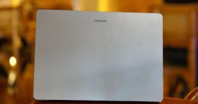 toi-bo-macbook-air-sau-3-nam-vi-galaxy-book6-pro-1.jpeg